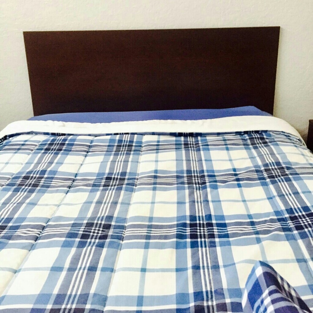Full bed